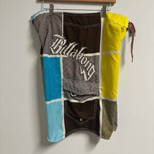 Y2K Billabong Board Shorts Swim Trunks Mens Embroidered Surf Size 38